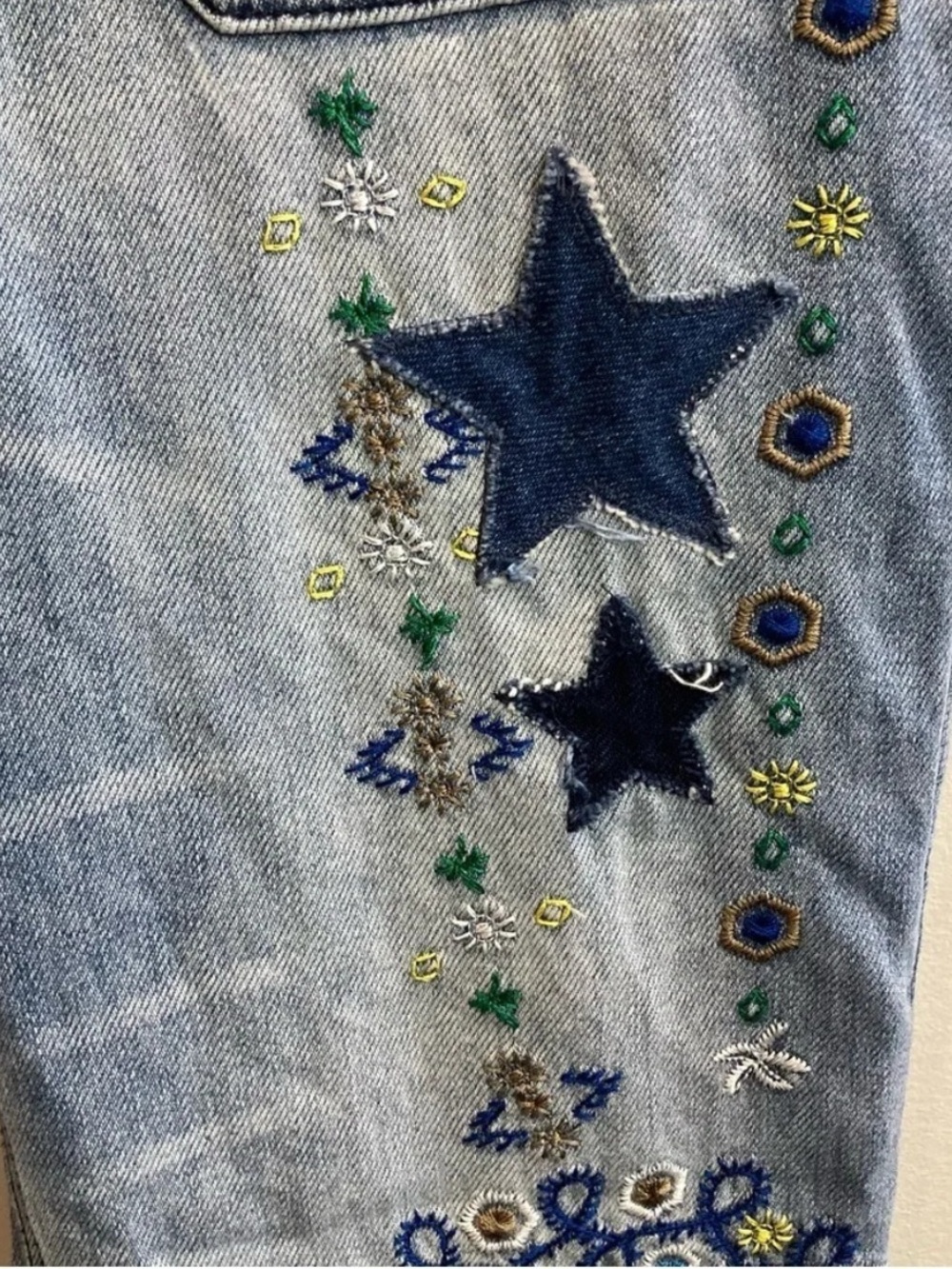 We The Free-Embellished Flare Star Jeans 🌟 - Picture 6 of 15